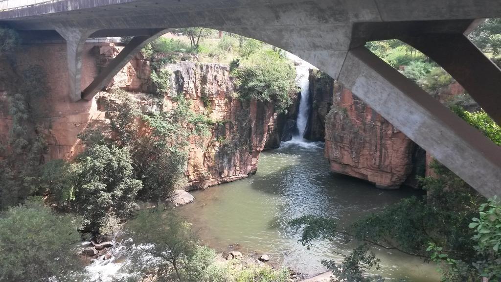 Two Falls View 萨比 外观 照片